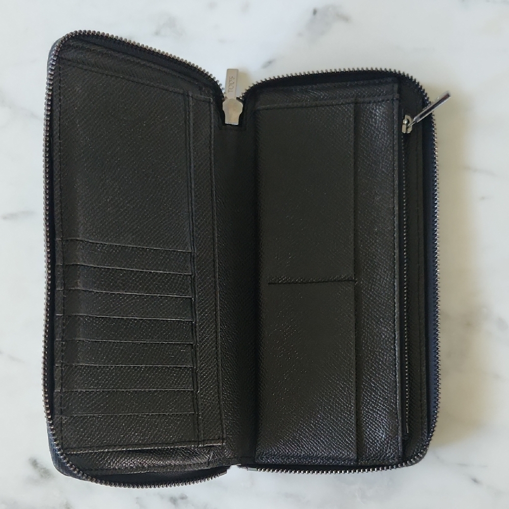 Tod's Long Zip Wallet With Pinstripe. Excellent Condition! Unisexy! - Picture 5 of 11